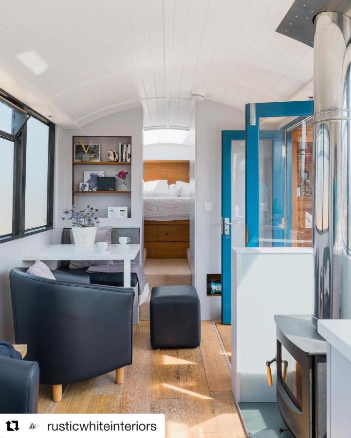 Villa Luxury Bus 1 Haddington Exterior foto